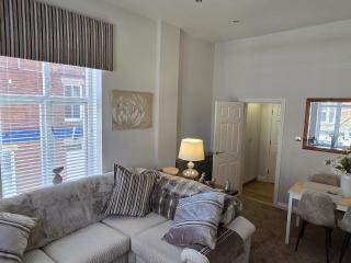 No 2 Emporium Apartments - Prestatyn - 0