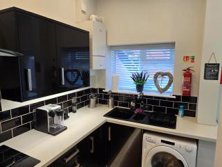 No 2 Emporium Apartments - Prestatyn - 3