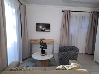 Garden studio flat - 3