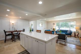LilyPad Pet friendly Retreat - Sandy - 1
