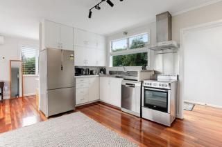 Countryside 3BR Family Home near Airport - Auckland - 9