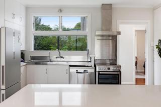 Countryside 3BR Family Home near Airport - 4