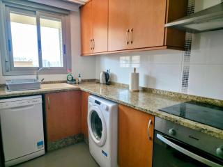 Elegante Apartamento con Terraza, Piscina, Garaje, Playa - 2