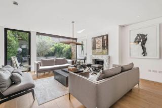 Luxury Chelsea Home Garden and BBQ - 0