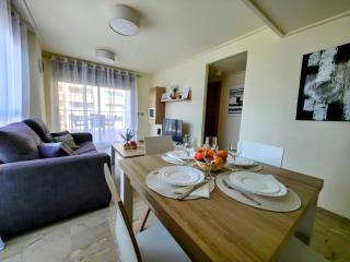 Elegante Apartamento con Terraza, Piscina, Garaje, Playa - 8