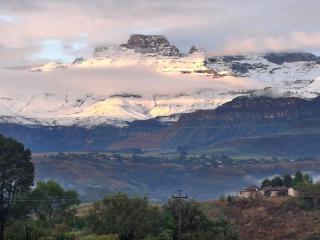 Drakensberg Ghost Mountain Retreat & Wildlife Sanctuary - Bergview - 0