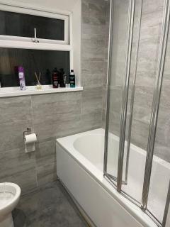 Room in City near Hospital - Cardiff - 2