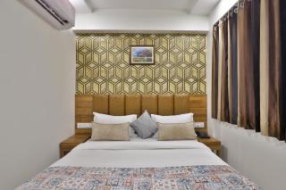 Hotel Golden Tower At Delhi Airport - Jāmb - 6