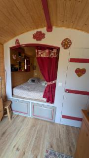 Roulotte romantique avec piscine en Cévennes - 8