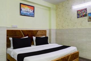 Hotel O vista 18 inn - Kalkaji Devi - 1