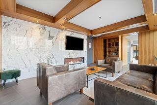 Vibrant PopArt downtown suite, comfy and stylish! - Calgary - 2