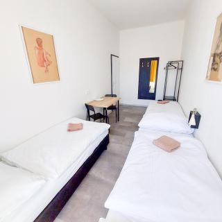 Practical room near the main station H3 - Praga - 3