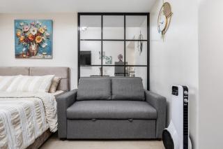 MY Modest Condo with Balcony near IT Park Cebu - Pool, Gym, Sauna - 8