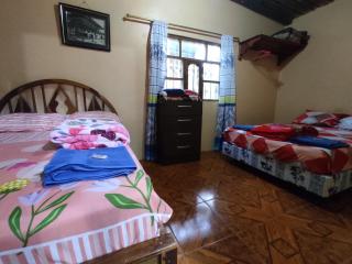Casa de los Cypress - A 6 km de la Playa - Jardín, Wi-Fi, AC & BBQ - Para 1-4 Personas - San Cristóbal - 4