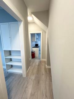 One Bedroom Apartment Near Heathrow Airport & London - Hayes - 6