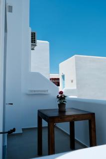 Cycladic Charm - Naousa - 5