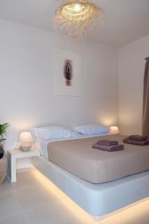 Cycladic Charm - Naousa - 8