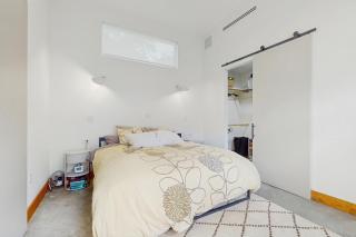 Barton Hills 1/1 Casita w/full kit/den - 1