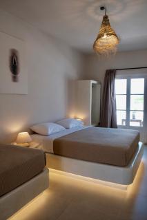 Cycladic Charm - Naousa - 0
