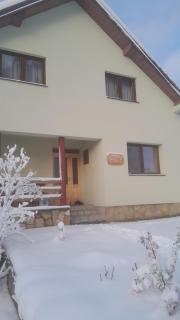 Vila Lane - - 4