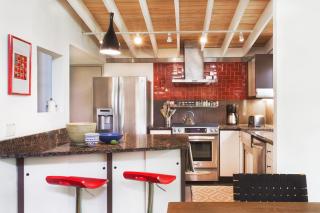 Cool Mid-Century Mod 4/3:Avail ACL/F1 - Austin - 5