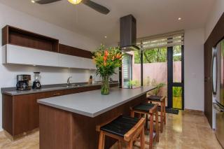 Vibrant Condo, FiberOptic WiFi, Workspace & a Pool - Tulum - 2