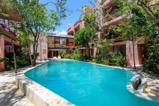 Vibrant Condo, FiberOptic WiFi, Workspace & a Pool - Tulum - 9