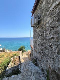 Kallisto Luxury Apartments - Qeparo - 8