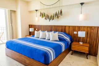 Luxurious 3-Bedroom Beachfront Villa in Marina Vallarta - 2