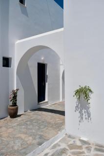 Cycladic Charm - Naousa - 6