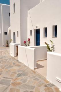 Cycladic Charm - Naousa - 4