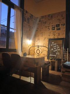 Habitación amplia y luminosa en cerro Concepción - Valparaíso - 3