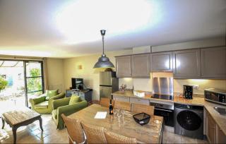 Nice Home In Saint-Laurent-De-La-Cabrerisse - 4