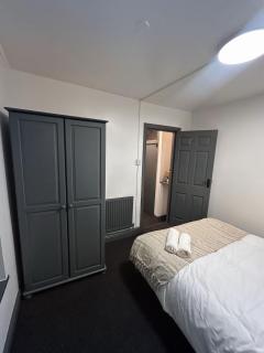 2 Bed Apartment off London Road - Sheffield - 5