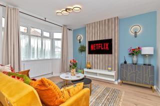 LUTON LUXURY LIVING, Large PREMIUM House, Beautifully Landscaped PRIVATE GARDEN, Newly Refurbished Throughout, PARKING FOR 2 VEHICLES, Great Access to Central Luton & the M1 Motorway - Luton - 6