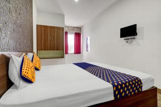 SPOT ON Riyan Suites - Cochin - 0