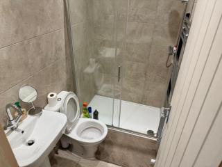 Triplet room with kitchen - Northolt - 4