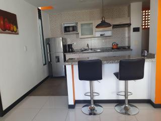 Cali Granada comodo y central apartamento con parqueo - 4