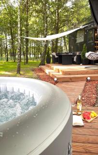 DOM LAS BUS twój leśny azyl z prywatnym jacuzzi - - 0