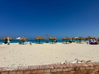 Relaxing 3BR Beach House WiFi - Farah 2 Resort - 9