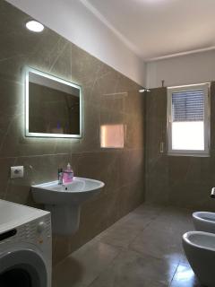 Mme apartment - Kamëz - 4