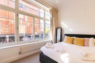 3 Bedrooms Luxurious Apartment in Knightsbridge Harrods 5 minutes - London - 7