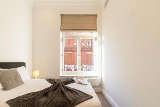 3 Bedrooms Luxurious Apartment in Knightsbridge Harrods 5 minutes - London - 6