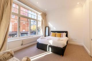 3 Bedrooms Luxurious Apartment in Knightsbridge Harrods 5 minutes - London - 3