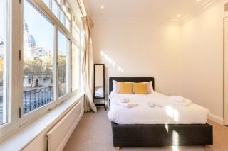 3 Bedrooms Luxurious Apartment in Knightsbridge Harrods 5 minutes - London - 1