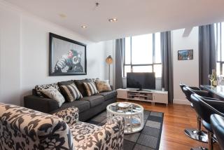 Large Executive Inner City Apartment - Wellington - 9