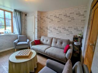 Chambre Violette dans bâtisse du 18e siècle au calme - FR-1-589-710 - - 2