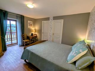 Chambre Double avec Petit Déjeuner dans Bâtisse Historique - FR-1-589-717 - - 2