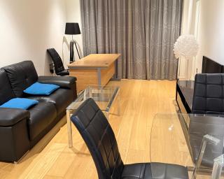 Modern & Lovely - Central One-Bed Apt - Edinburgh - 9