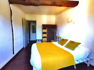Logis Hotel Restaurant LA BARGUILLERE - Saint-Pierre-de-Rivière - 8